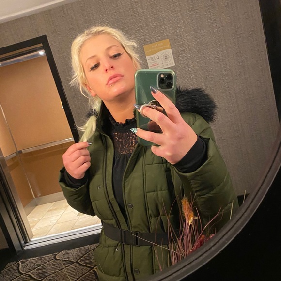 Meet your Posher, Callie - Picture 1 of 1